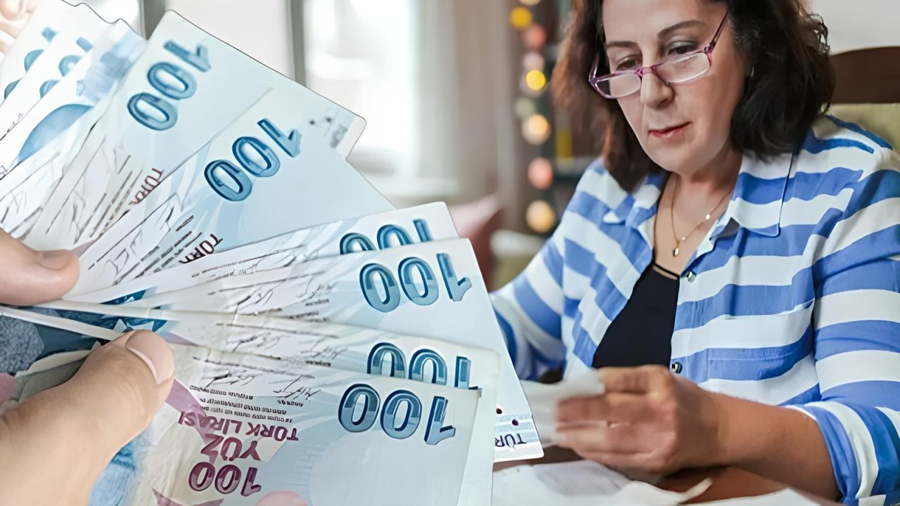 Ev Hanımlarına "Devlet Destekli" Emeklilik Dönemi Başlıyor: Hem Maaş Hem Sağlık Güvencesi!