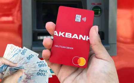 Akbank kart sahiplerine 100 bin TL hızlı kredi